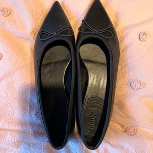 Schutz Ballet Flats sz9 never used